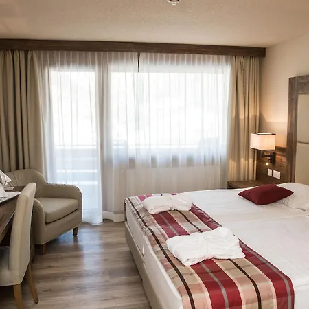 Ambassador Hotel 4*