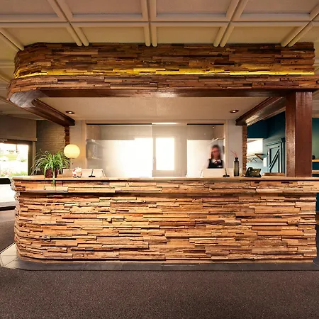 Ambassador Hotel 4*