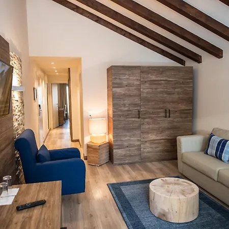 Ambassador Szálloda