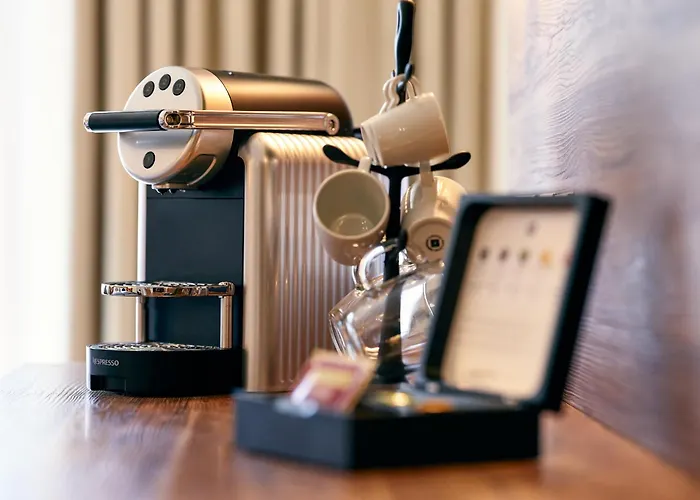 アンバサダー ホテル